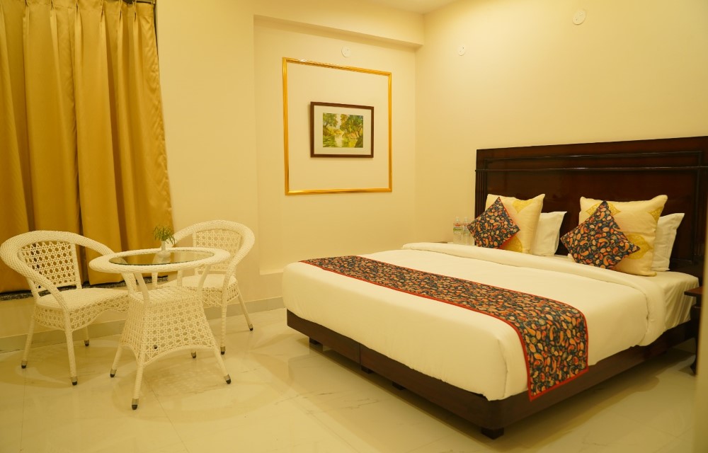 HOTEL LEISURE